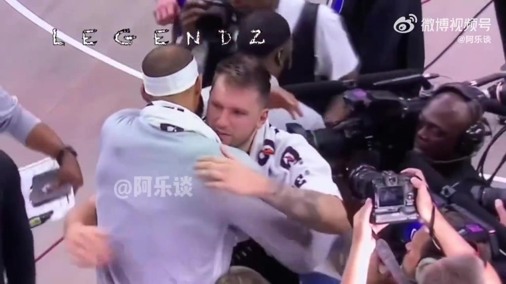 违规招募东契奇赛后与加福德悄悄话：我们会再度一起打球的